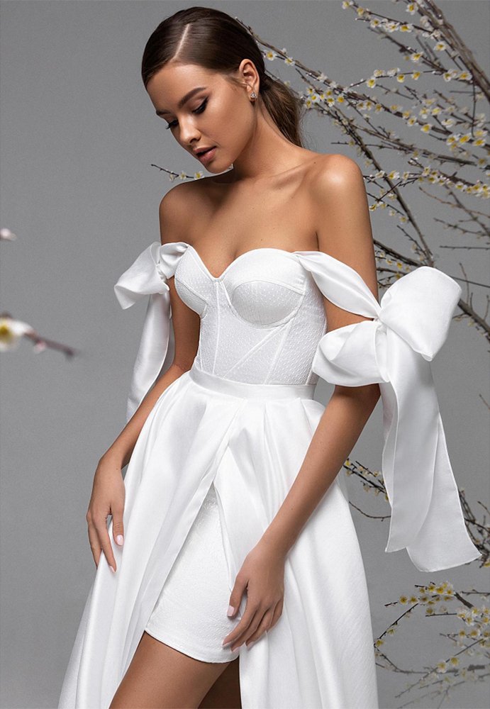 4 in 1 Mermaid Wedding Dress Sweetheart Neckline Thigh Slit Detachable Train Satin Gown