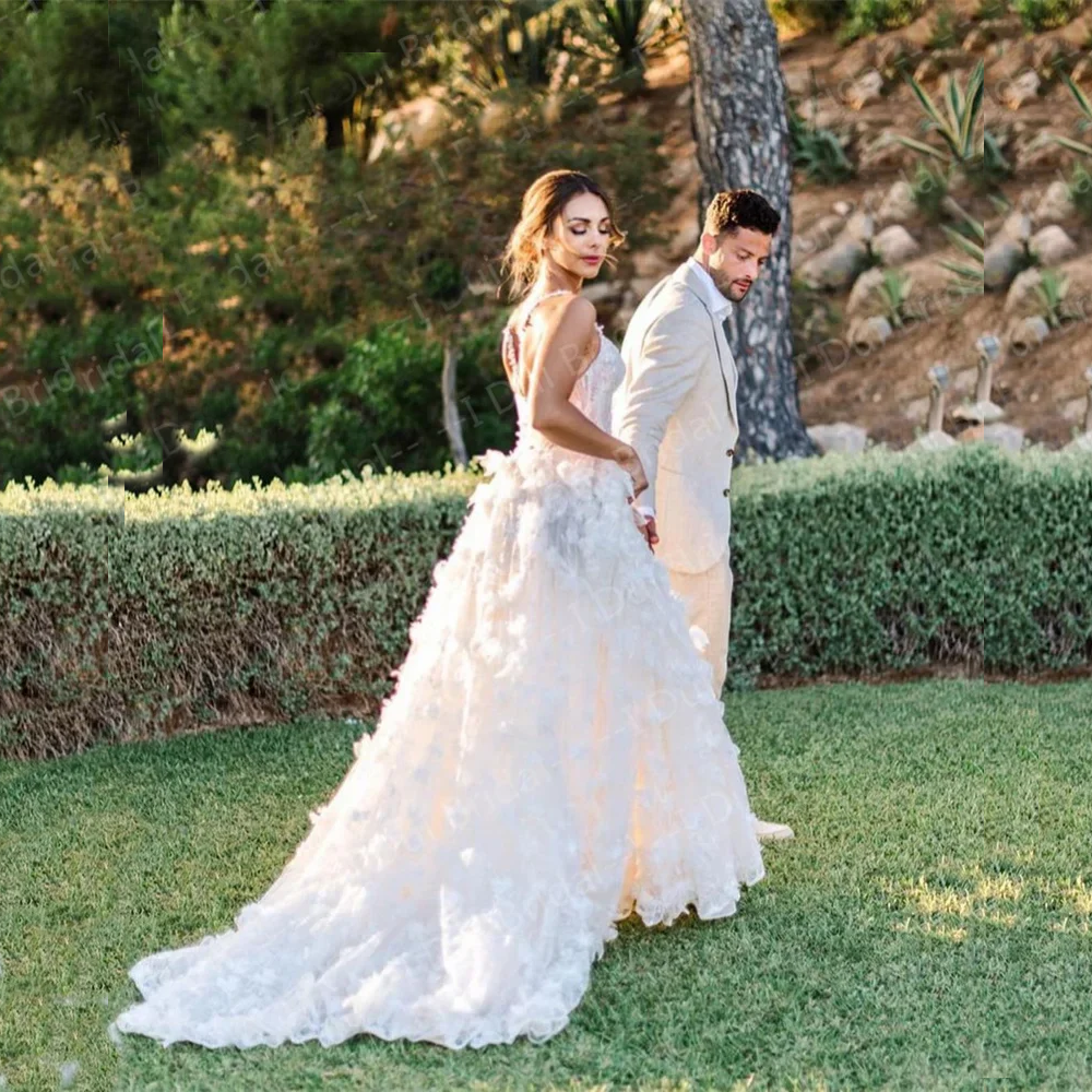 Spaghetti Strap 3D Floral Lace Wedding Dress New Style Bridal Gown