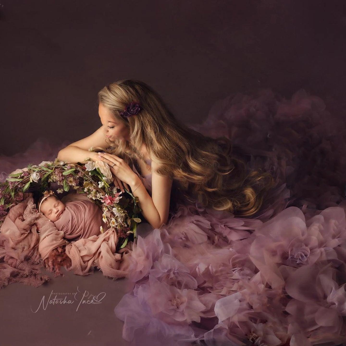 Elegant Ruffled Maternity Gown with High Split - Tulle Photography Dress with Puffy Train for Photoshoots