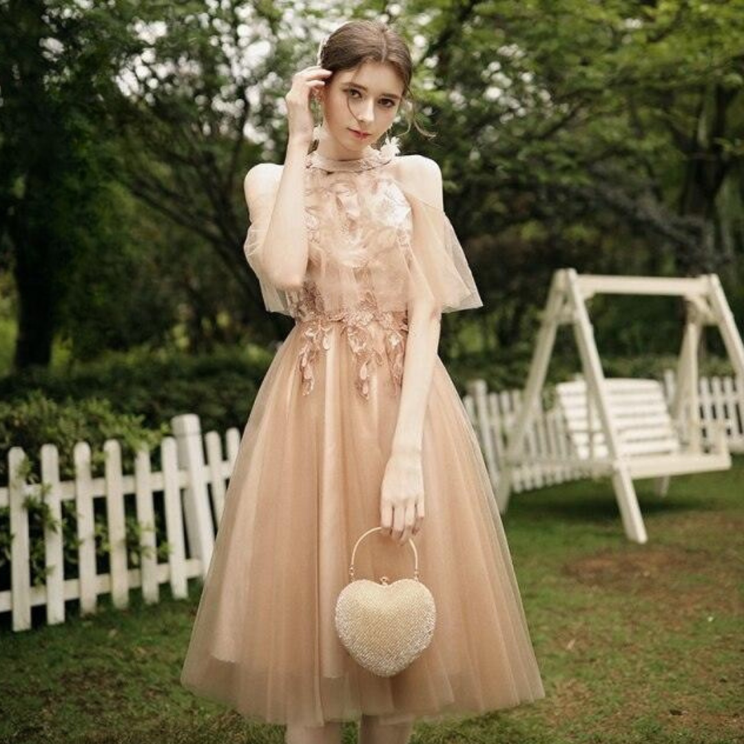 Pearls Embroidery Vintage Lace Tulle Knee-Length Bridesmaids Dress