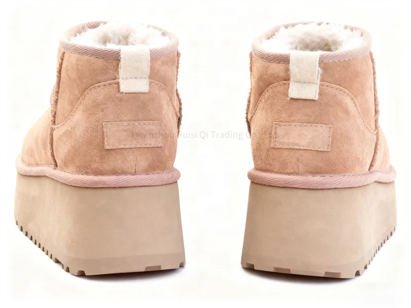 2026 Women’s Classic Winter Snow Boots – Warm Sheepskin Lining, Non-Slip Rubber Sole, Flat Outdoor Comfort