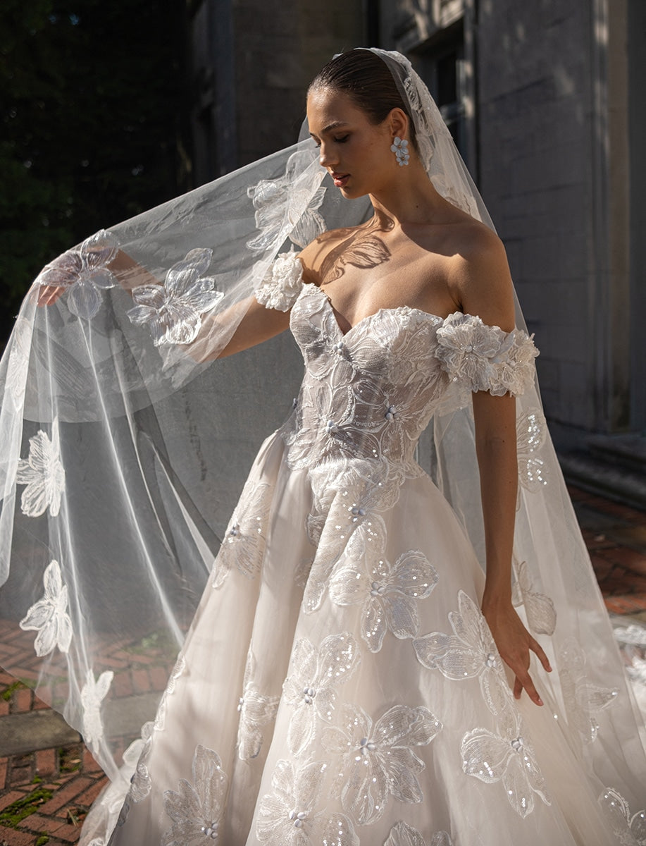 Off Shoulder Ball Gown Wedding Dress Floral Sequin Appliqués Illusion Corset Bodice