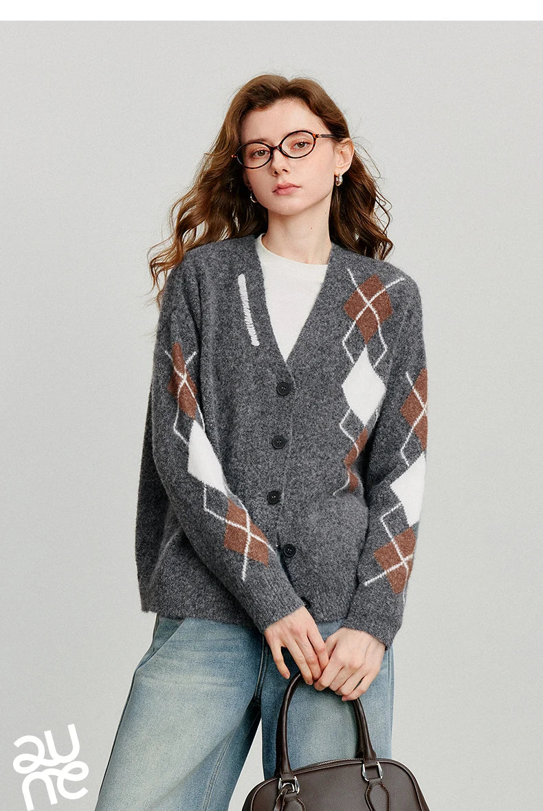 Women Knitted Sweater 2025 Autumn New Grid Pattern V Neck Single Breasted Button Knitted Cardigan Coat Gray
