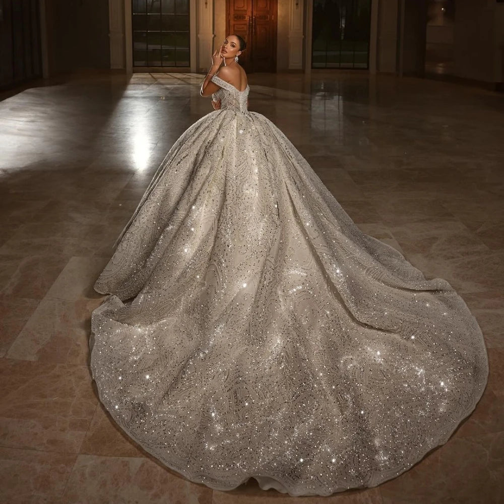 Exquisite Off-the-Shoulder Beaded Wedding Dress with Shiny Rhinestones – Custom Lace-Up Ball Gown for Brides