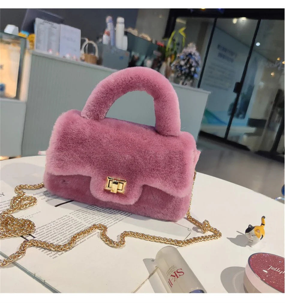 Lamb Fur Women’s Small Handbag – Soft Plush Chain Shoulder Bag & Fluffy Everyday Clutch