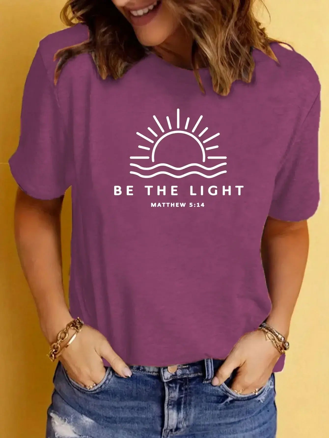 Women's Casual Round Neck 'Be the Light' Design Graphic T-Shirt