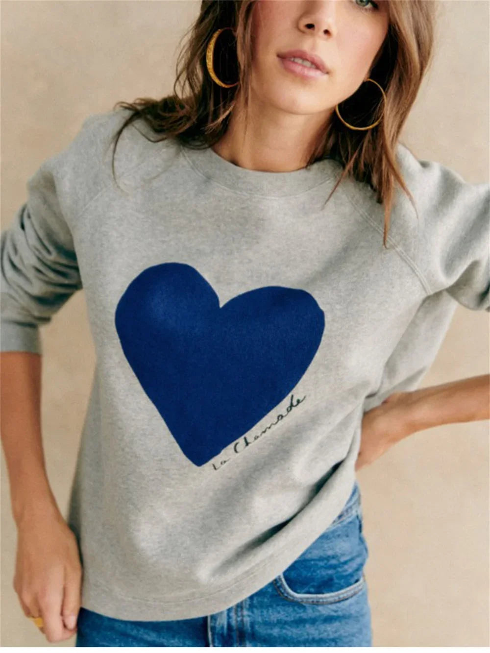 Women Heart-Shaped Print Sweatshirt - Perfect for Valentine’s Day