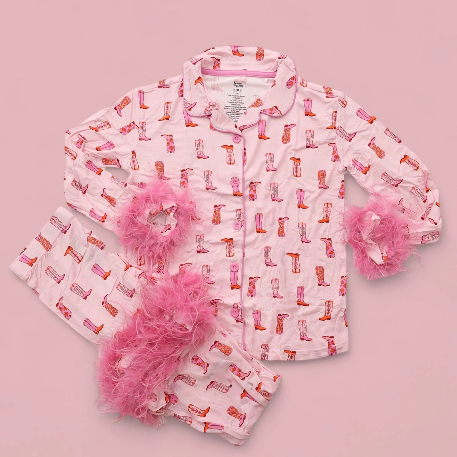 Christmas Mom and Me Matching Cowgirl Pajamas Set — Boot Print Long Sleeve Top & Pants Family Loungewear