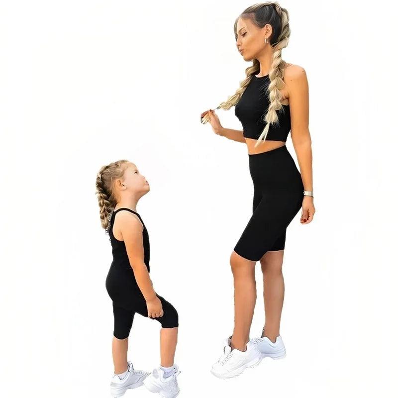 2-Piece Set of Matching Mother and Daughter Sport Yoga Outfits