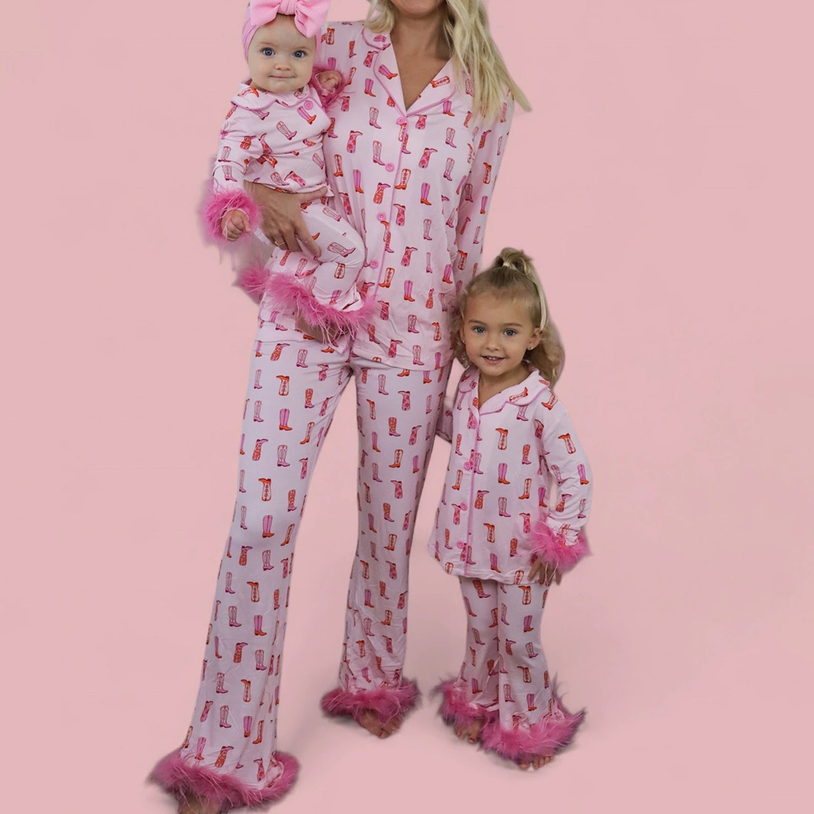 Christmas Mom and Me Matching Cowgirl Pajamas Set — Boot Print Long Sleeve Top & Pants Family Loungewear