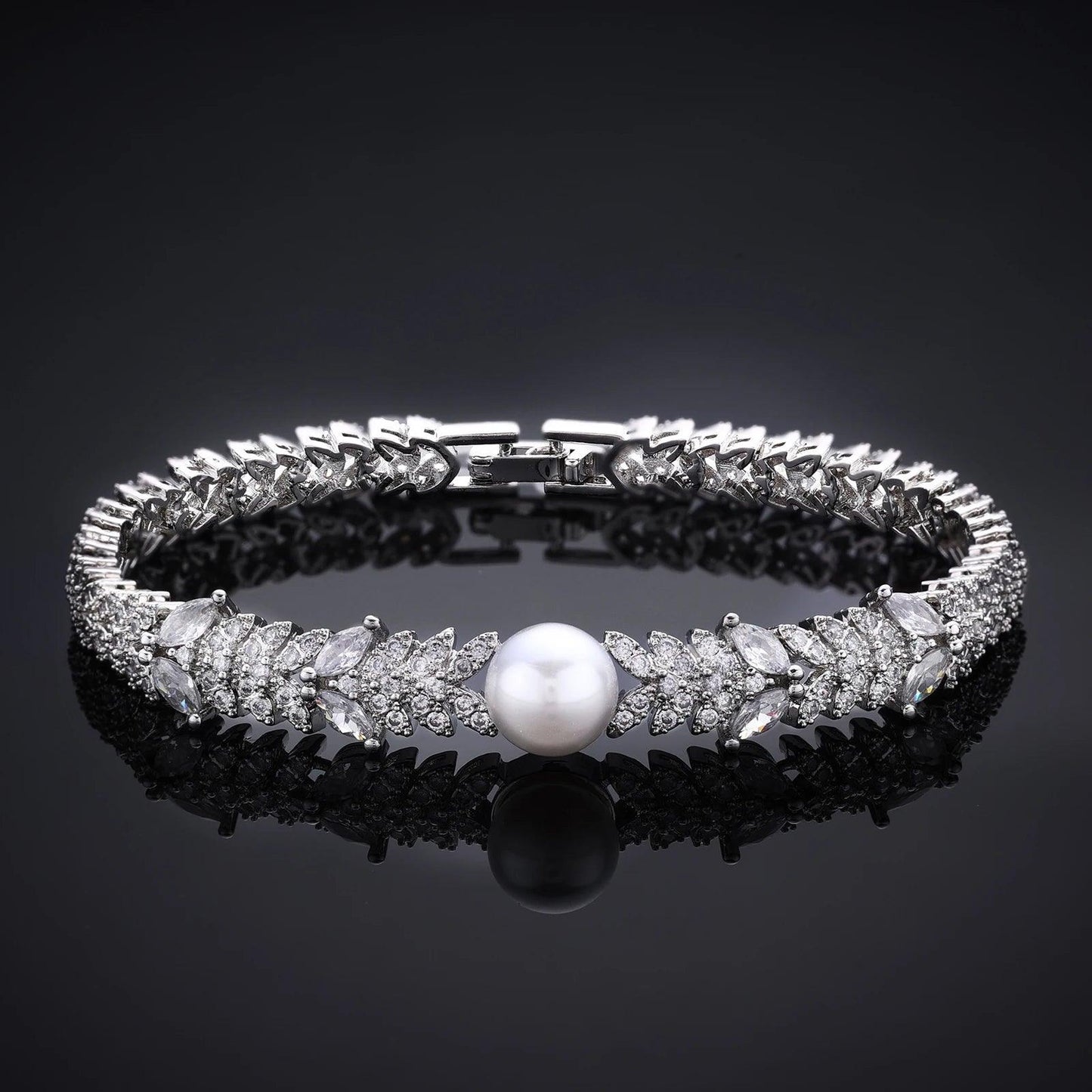 4-Piece Cubic Zirconia and Pearl Jewelry Set - Perfect for Weddings, Parties, and Dubai Bridal Looks