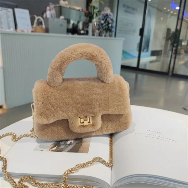 Lamb Fur Women’s Small Handbag – Soft Plush Chain Shoulder Bag & Fluffy Everyday Clutch
