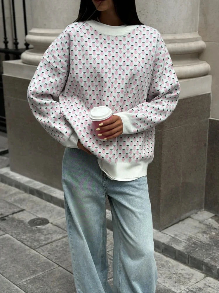 Fashion Strawberry Embroidery Contrasting Color Cute Long Sleeved Women Knitted Sweater Winter Women's Casual Pullover Sweater