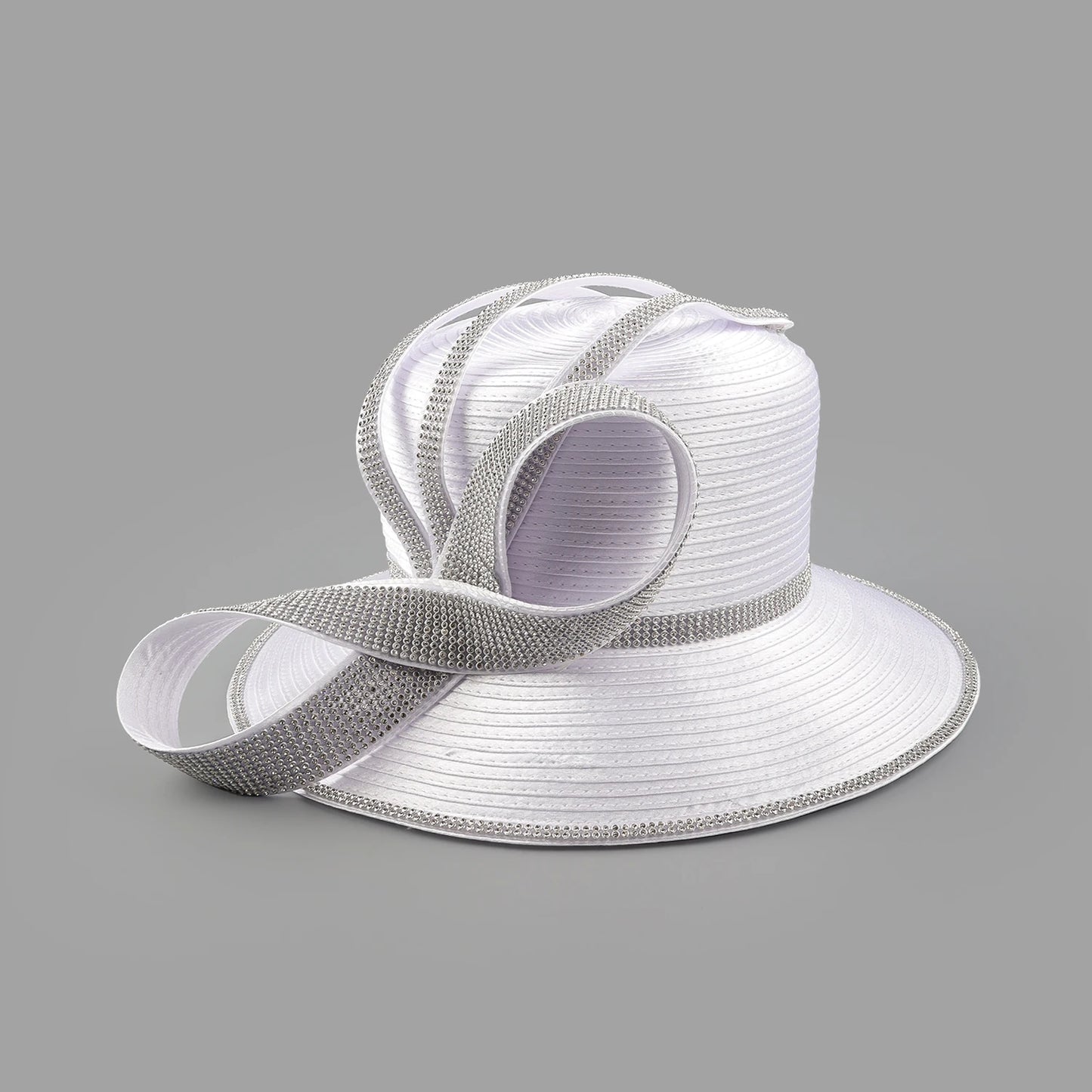 Elegant White Fascinator Hat – Versatile Formal Headpiece with Satin & Diamond Detail for Women’s Weddings, Parties & Church