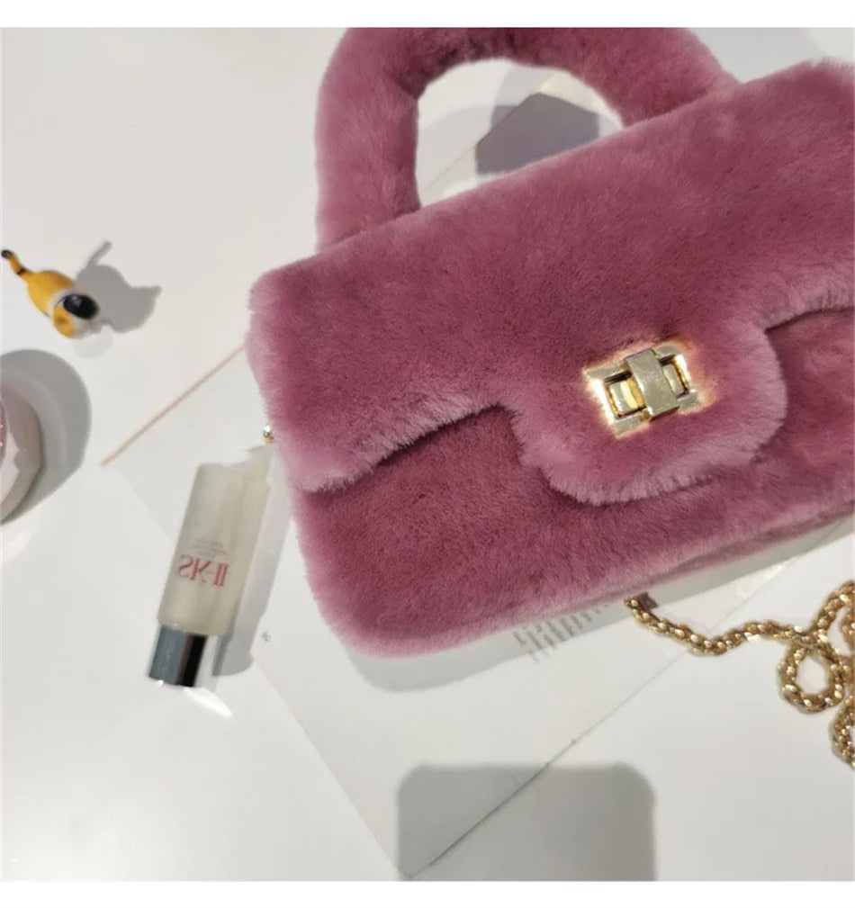 Lamb Fur Women’s Small Handbag – Soft Plush Chain Shoulder Bag & Fluffy Everyday Clutch
