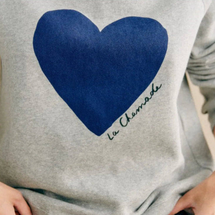 Women Heart-Shaped Print Sweatshirt - Perfect for Valentine’s Day
