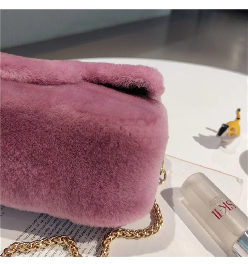 Lamb Fur Women’s Small Handbag – Soft Plush Chain Shoulder Bag & Fluffy Everyday Clutch