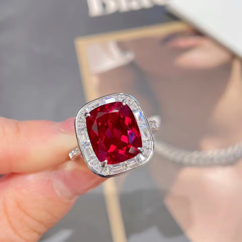 Fine Jewelry 925 Sterling Silver Gold-Plated Pendant Necklace with Cultivated Pigeon Blood Ruby – An Elegant Gift for Women