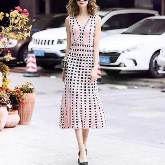 Elegant Grid Runway Summer Knit Dress - HER SHOP®