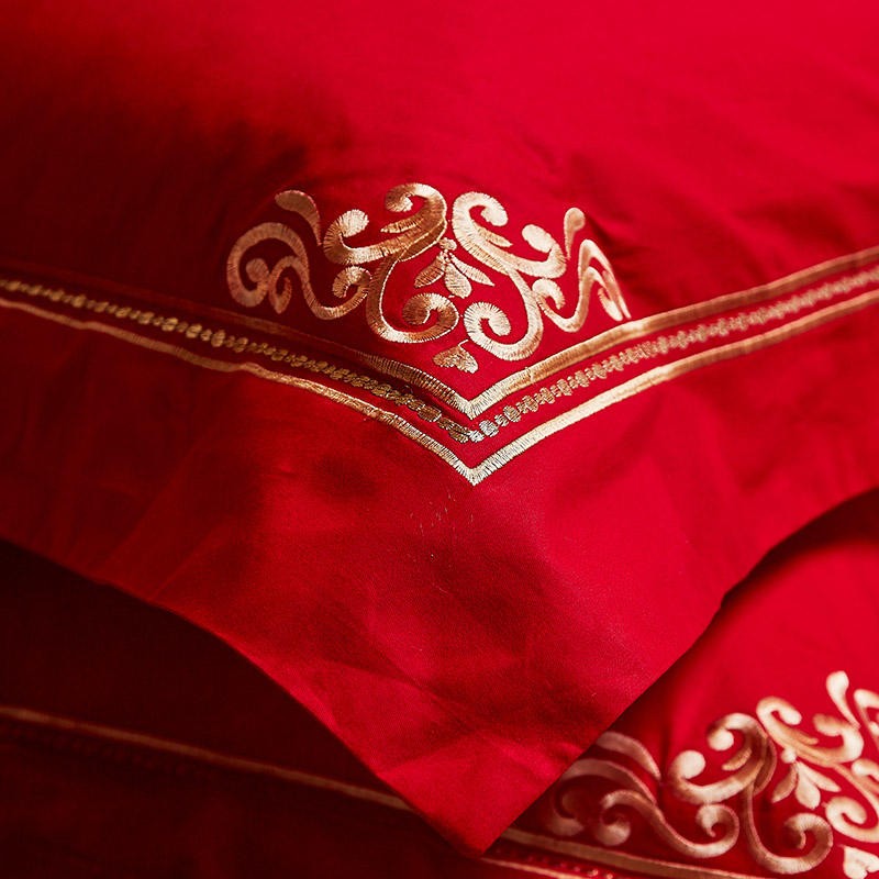 Luxury Red 100% Cotton Oriental Style Embroidery Wedding Bedding Sets