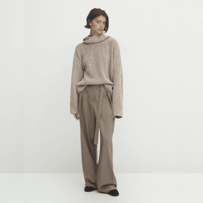 Ethereal MD 2023 Autumn Casual Slouchy High-Neck Short Knit with Color Line Design