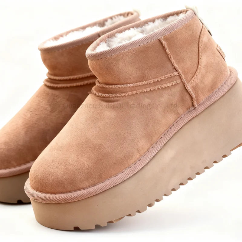 2026 Women’s Classic Winter Snow Boots – Warm Sheepskin Lining, Non-Slip Rubber Sole, Flat Outdoor Comfort