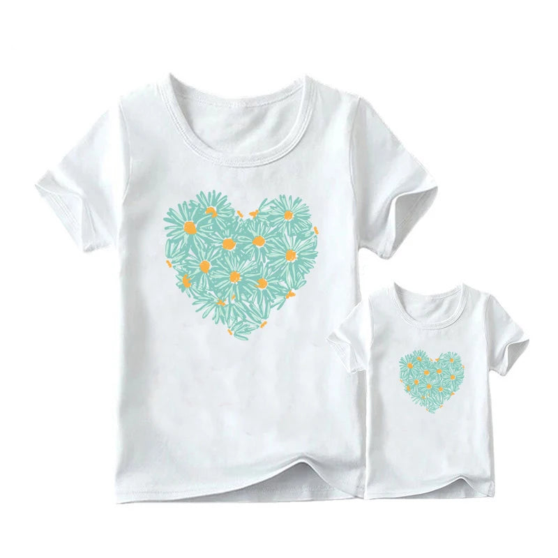 Fashion Family Matching Clothes Outfits Look Mother Daughter Flower Heart Print Tshirt Clothing Mommy and Me Family Look T-shirt