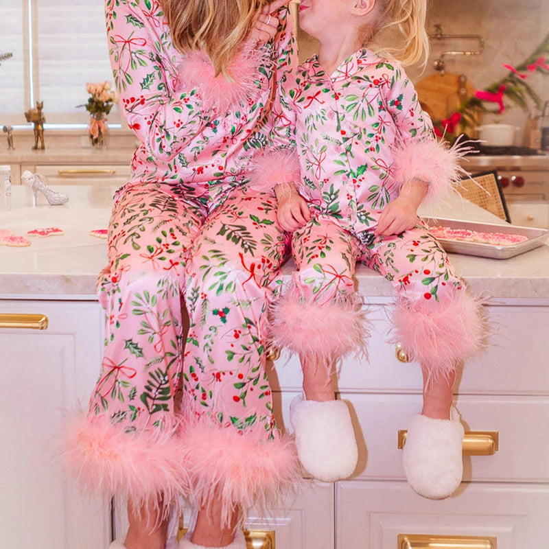 Christmas Leaves Print Mommy and Me Pajamas Set — Loose Top & Pants Family Matching Sleepwear - HER SHOP