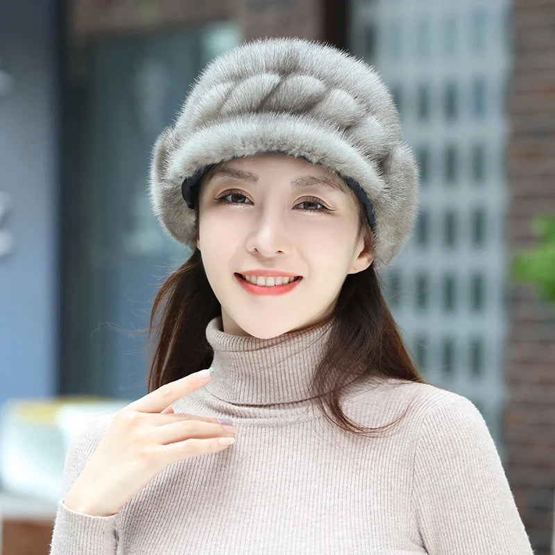 Russian Fur Hat Winter Warm Natural Mink Fur Hats for Women Classic Luxury Caps Earflap Christmas Hat Luxury Lady Real Mink Hat