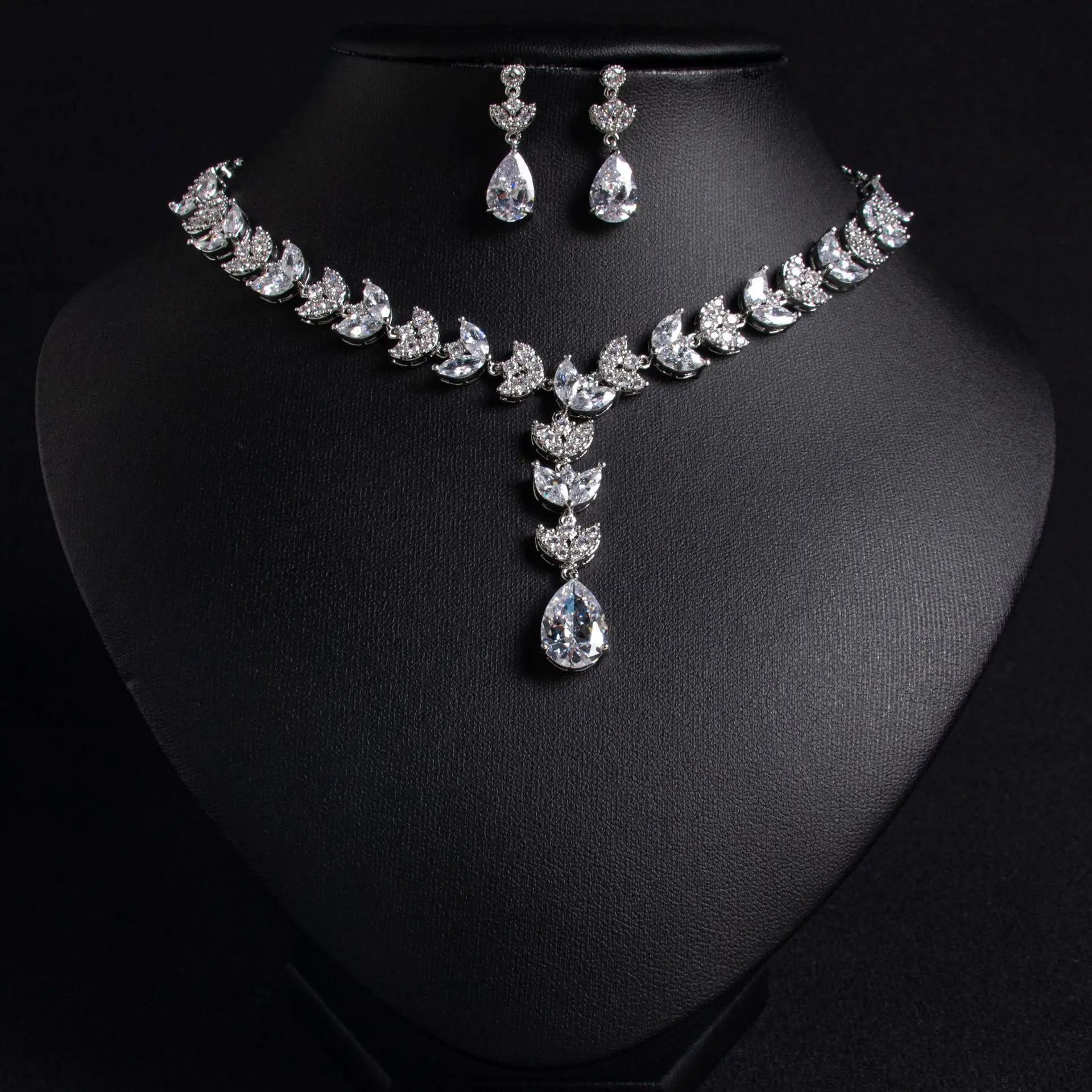 European & American Luxury Colorful Water Drop Zircon Necklace and Earrings Set Wheat-Inspired 2-Piece Bridal Jewelry for Wedding or Dinner Party Gift