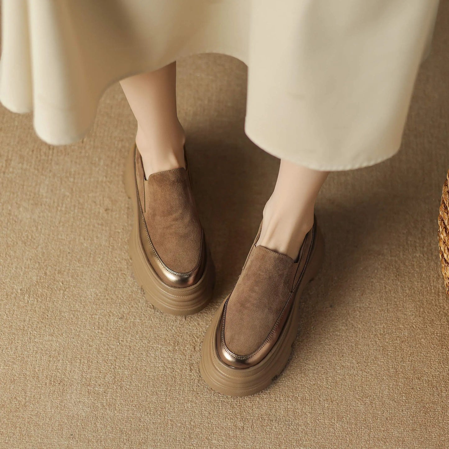 Women’s Retro Sheep Suede Slip-On Loafers – Round Toe Platform Sneakers with Crystal Detail, Casual Vulcanized Flats