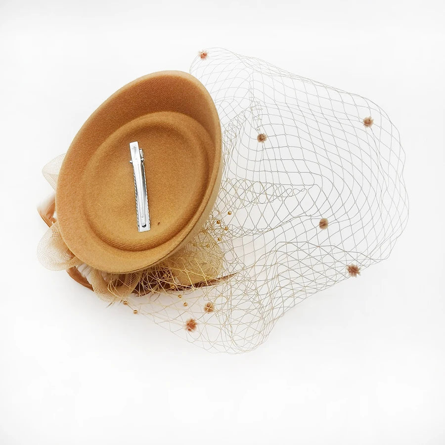 Vintage Fascinator Hat for Women – 20s/50s Pillbox Style with Flower & Veil for Kentucky Derby, Wedding, or Tea Party