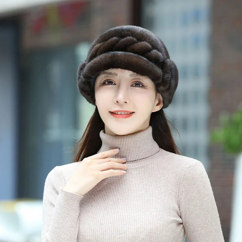 Russian Fur Hat Winter Warm Natural Mink Fur Hats for Women Classic Luxury Caps Earflap Christmas Hat Luxury Lady Real Mink Hat
