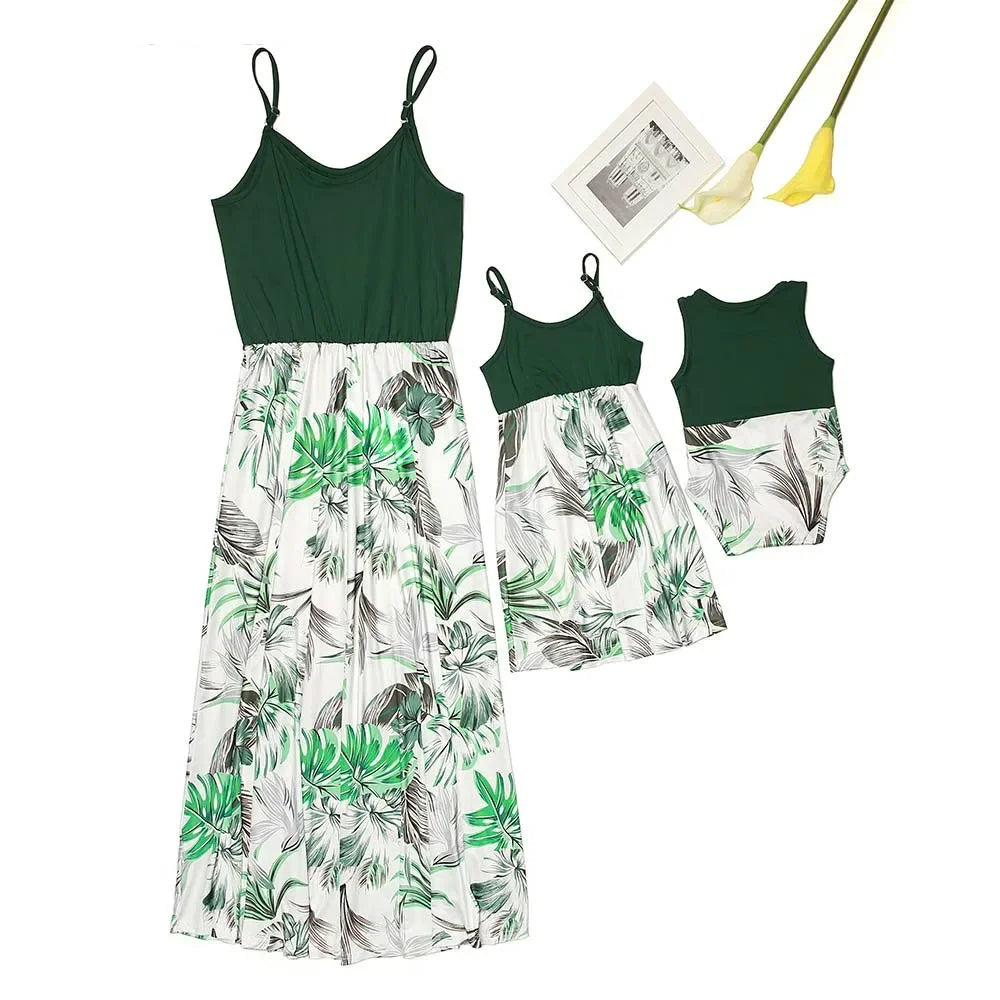 Fashion Mom and Daughter Dress Spring Summer Holiday Beach Dress Floral Patchwork Long Dress Baby Romper Mommy and Me Clothes