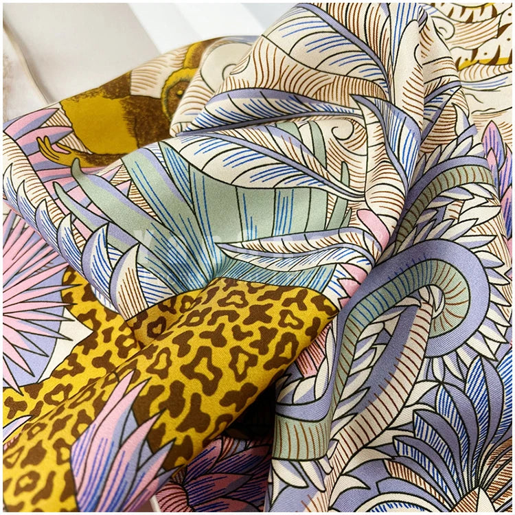 Designer Mulberry Silk Scarf 140CM Luxury Designer Large Shawls Poncho Hand-Rolled Edges Stole 135CM 135CM