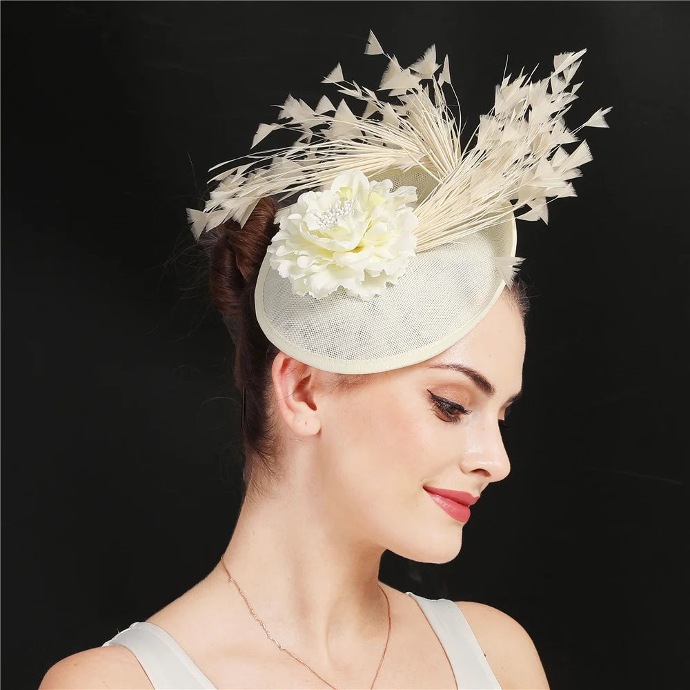 Red Feather Fascinator Chapeau for Women – Elegant Flower Headwear with Clip and Headband for Wedding, Derby & Tea Party