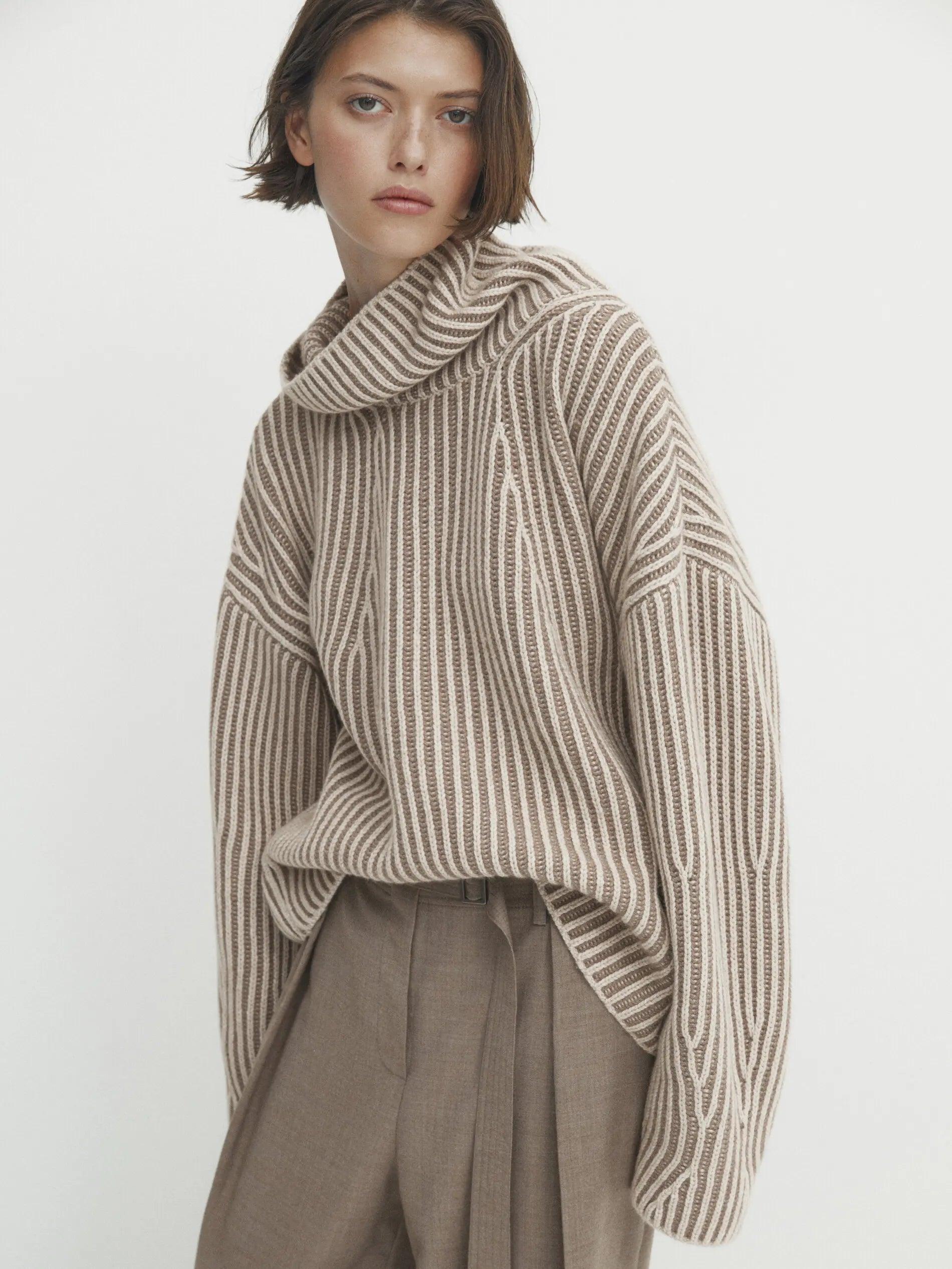 Ethereal MD 2023 Autumn Casual Slouchy High-Neck Short Knit with Color Line Design
