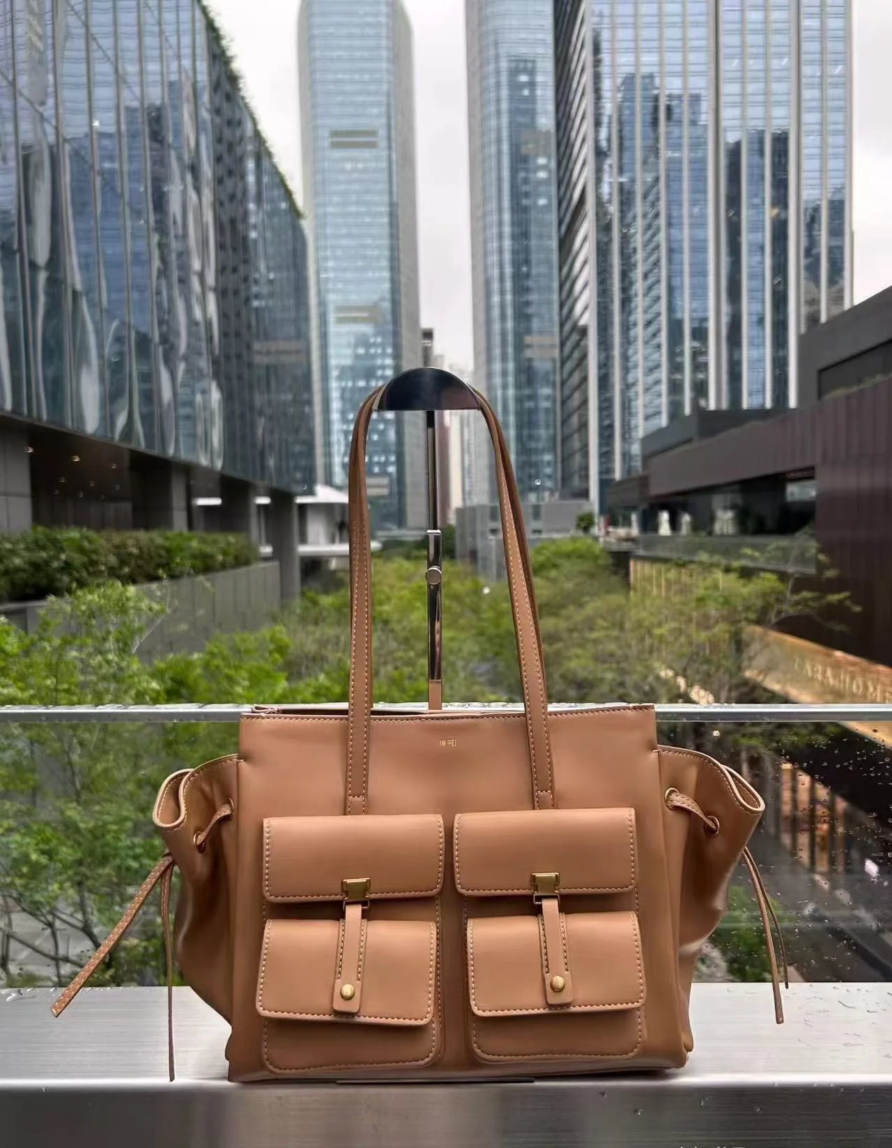 JW PEI Women's Large Capacity Crossbody Bag, Black Motorcycle Style Single Shoulder Handbag, Versatile Purse for Daily Commute