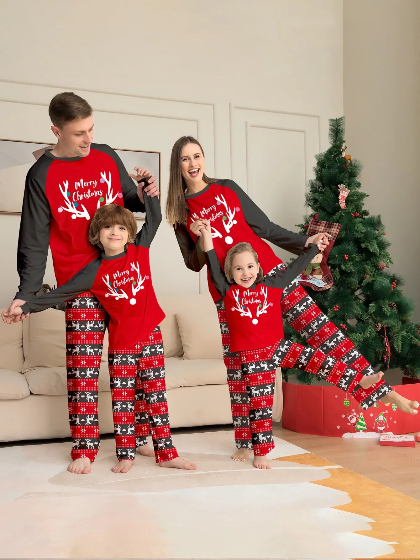 Merry Christmas Print Family Matching Pajamas Set Adults Kids Full Sleeve 2 Pieces Suit Baby Romper Sleepwear Xmas Look Pyjamas