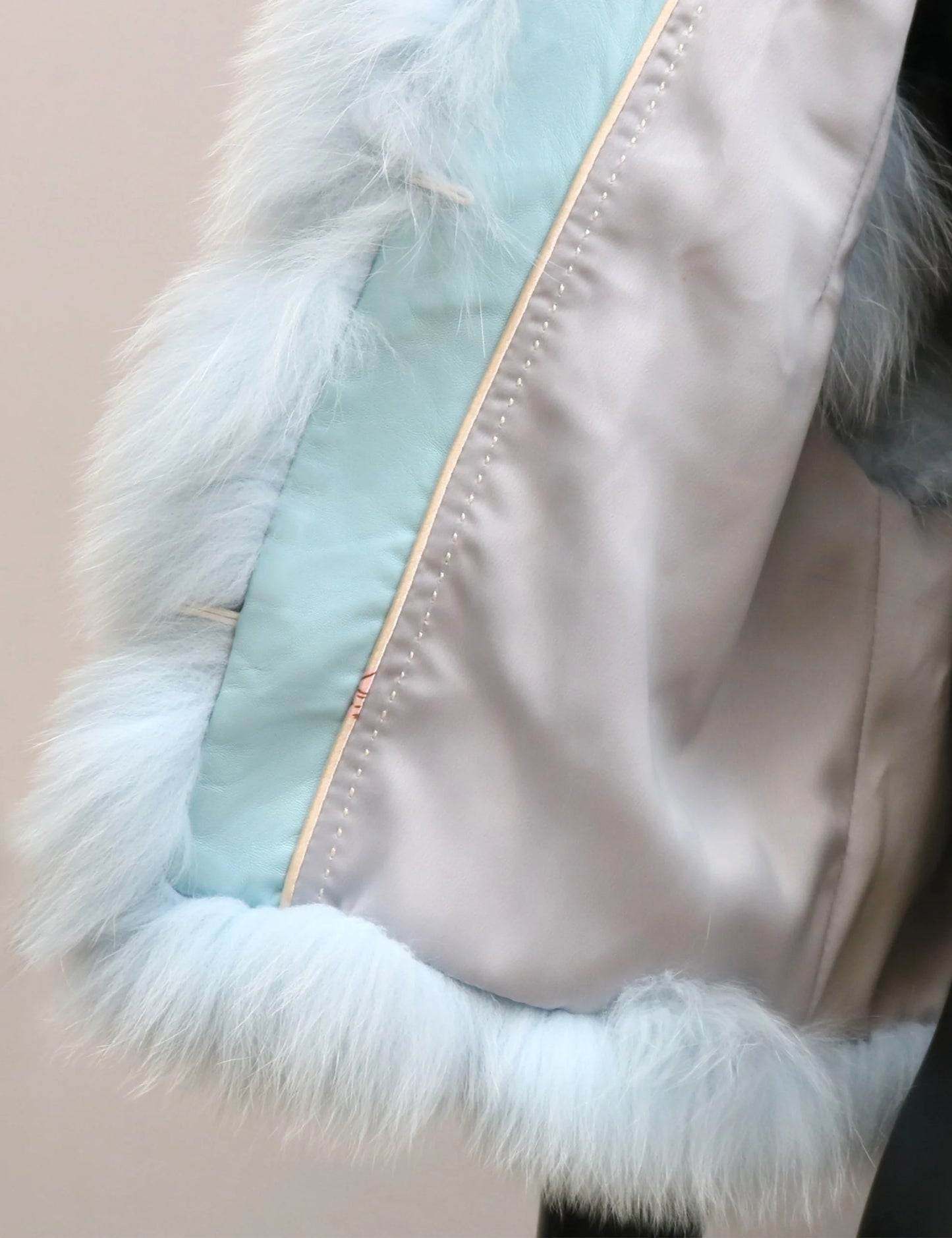 Real Fox Fur Vest Women's Genuine Silver Fox Short Jacket Sleeveless Hooded Fashion Casual Coats