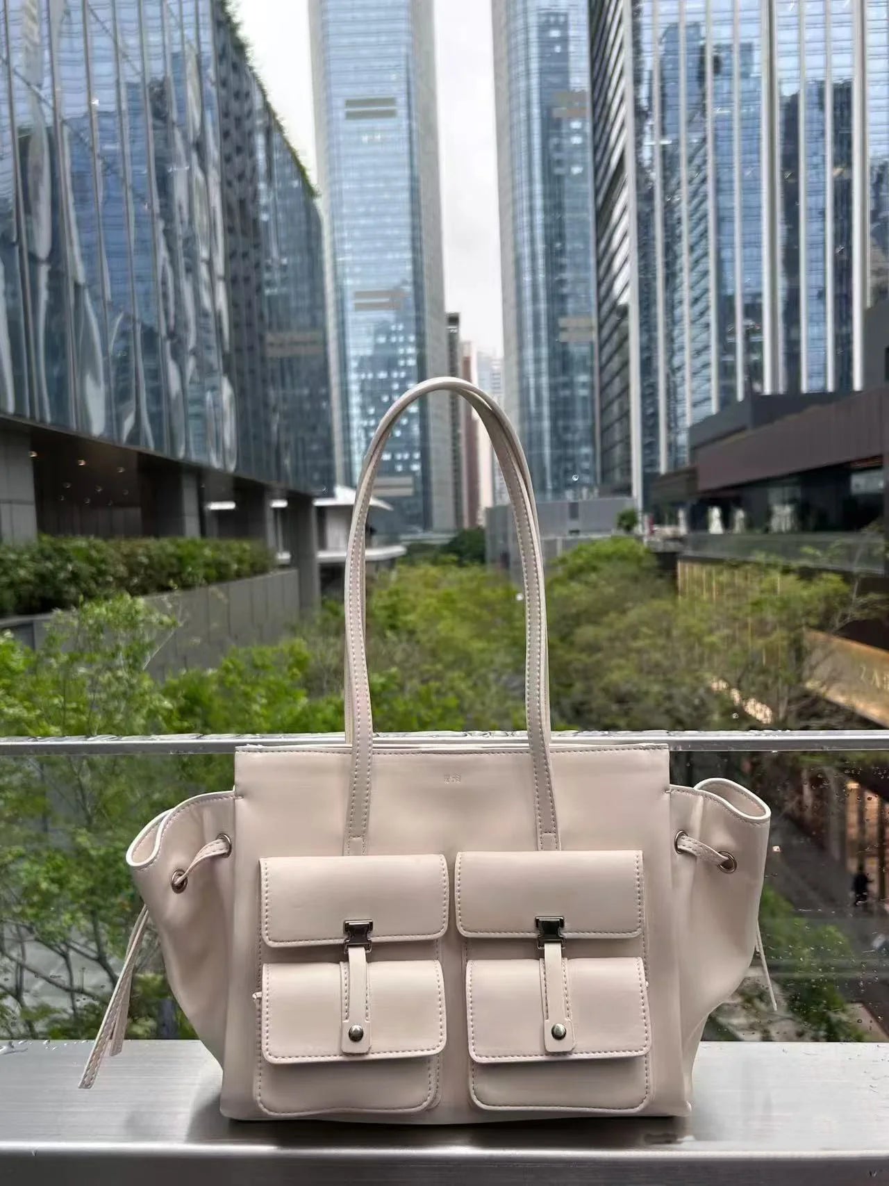 JW PEI Women's Large Capacity Crossbody Bag, Black Motorcycle Style Single Shoulder Handbag, Versatile Purse for Daily Commute