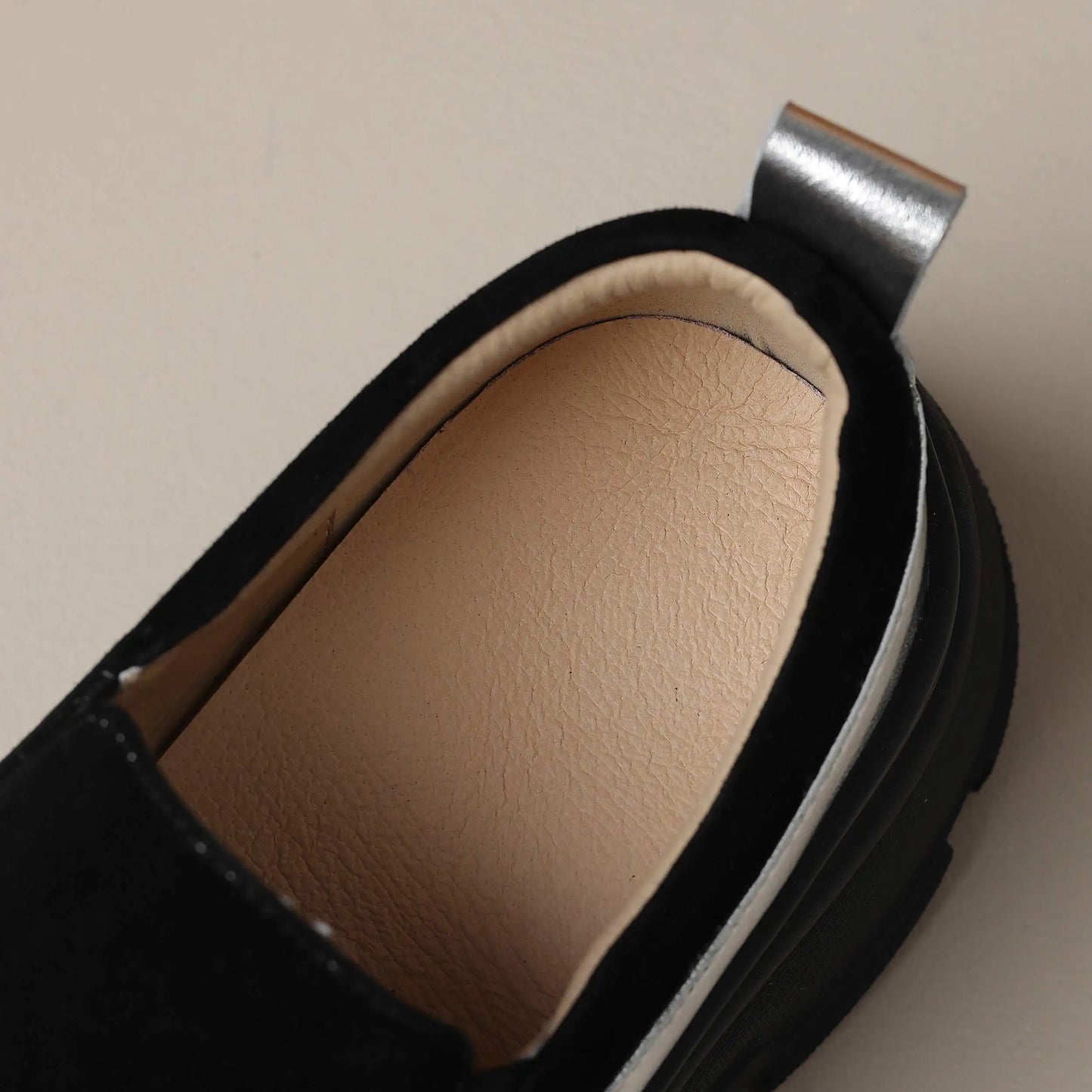 Women’s Retro Sheep Suede Slip-On Loafers – Round Toe Platform Sneakers with Crystal Detail, Casual Vulcanized Flats