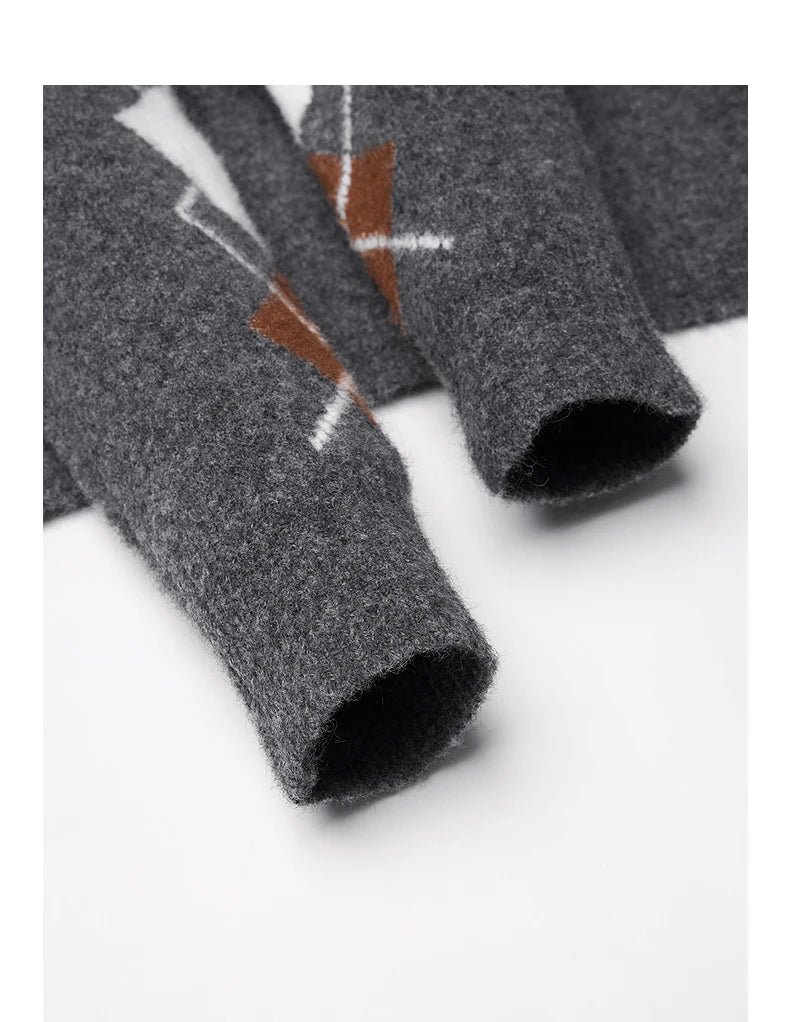 Women Knitted Sweater 2025 Autumn New Grid Pattern V Neck Single Breasted Button Knitted Cardigan Coat Gray