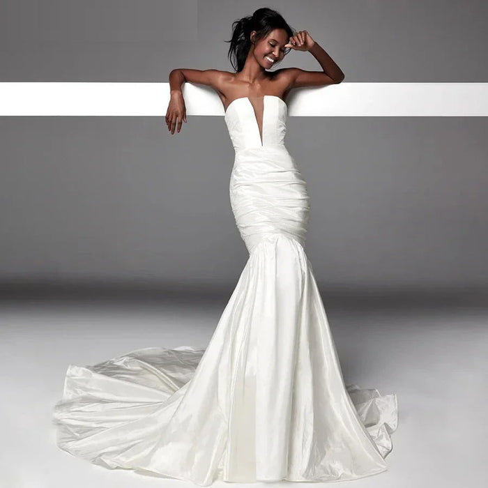 Elegant Strapless Satin Mermaid Wedding Dress - Timeless Ruched Design