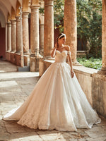New Gorgeous Appliques Beading Backless Ball Gown Wedding Dress
